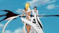 Aizen slashing Harribel (Image Credit: Studio Pierrot)