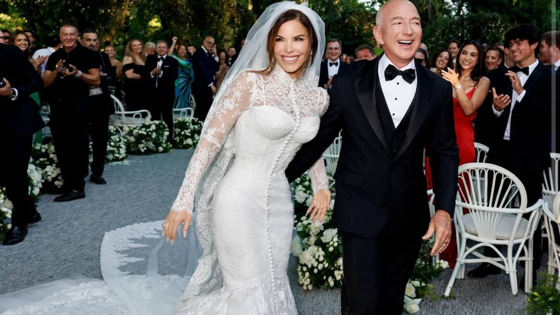(image via Instagram/@laurensanchezbezos)