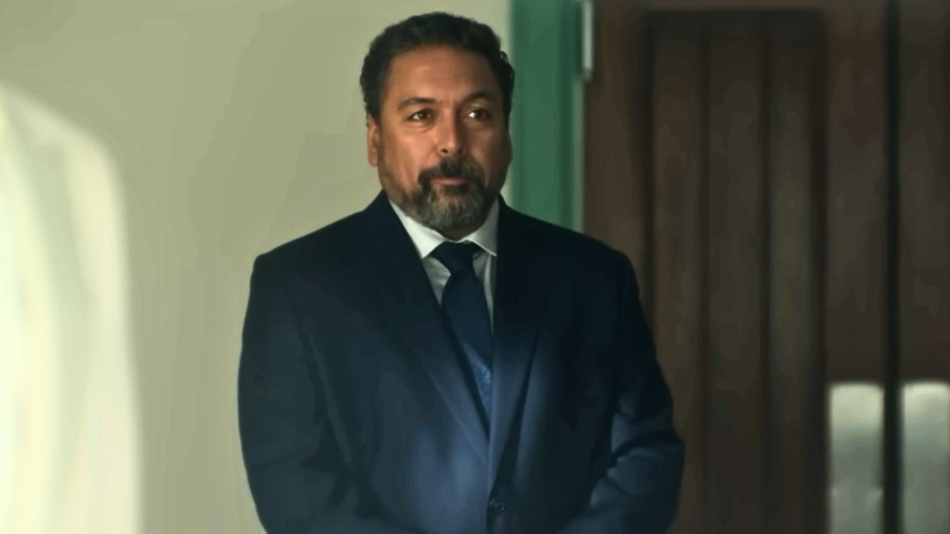 Felix Solis as Jose in Sirens (Image via Netflix)
