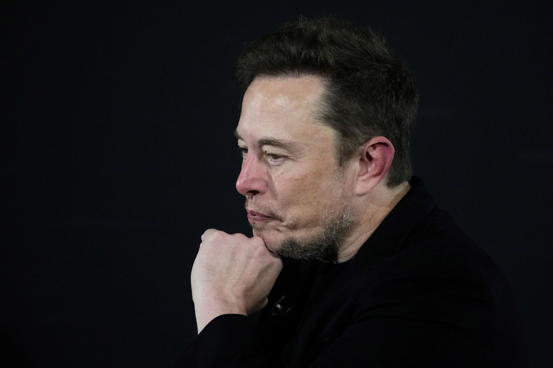 Rishi Sunak And Tech Giant Elon Musk Hold Live Chat During AI Safety Summit - Source: Getty