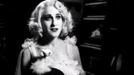 Sarah Jessica Parker in Ed Wood (1994) | Image via: Touchstone Pictures