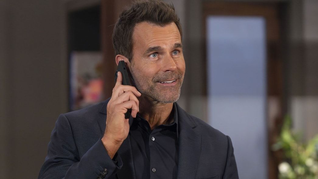 Cameron Mathison as Drew Quartermaine | Image: ABC