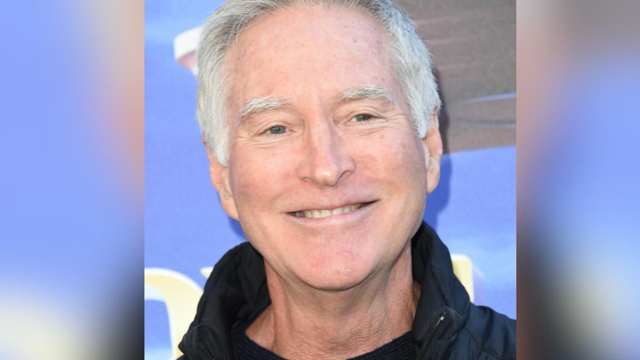 A series of flashbacks reminded us just how talented the late, great Drake Hogestyn (John) was on Days of our Lives | Image: JPI