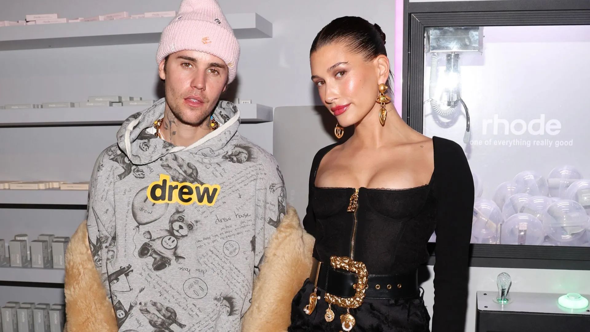 Justin Bieber shares a sweet moment with his and Hailey&rsquo;s son Jack Blues (Image via Getty)