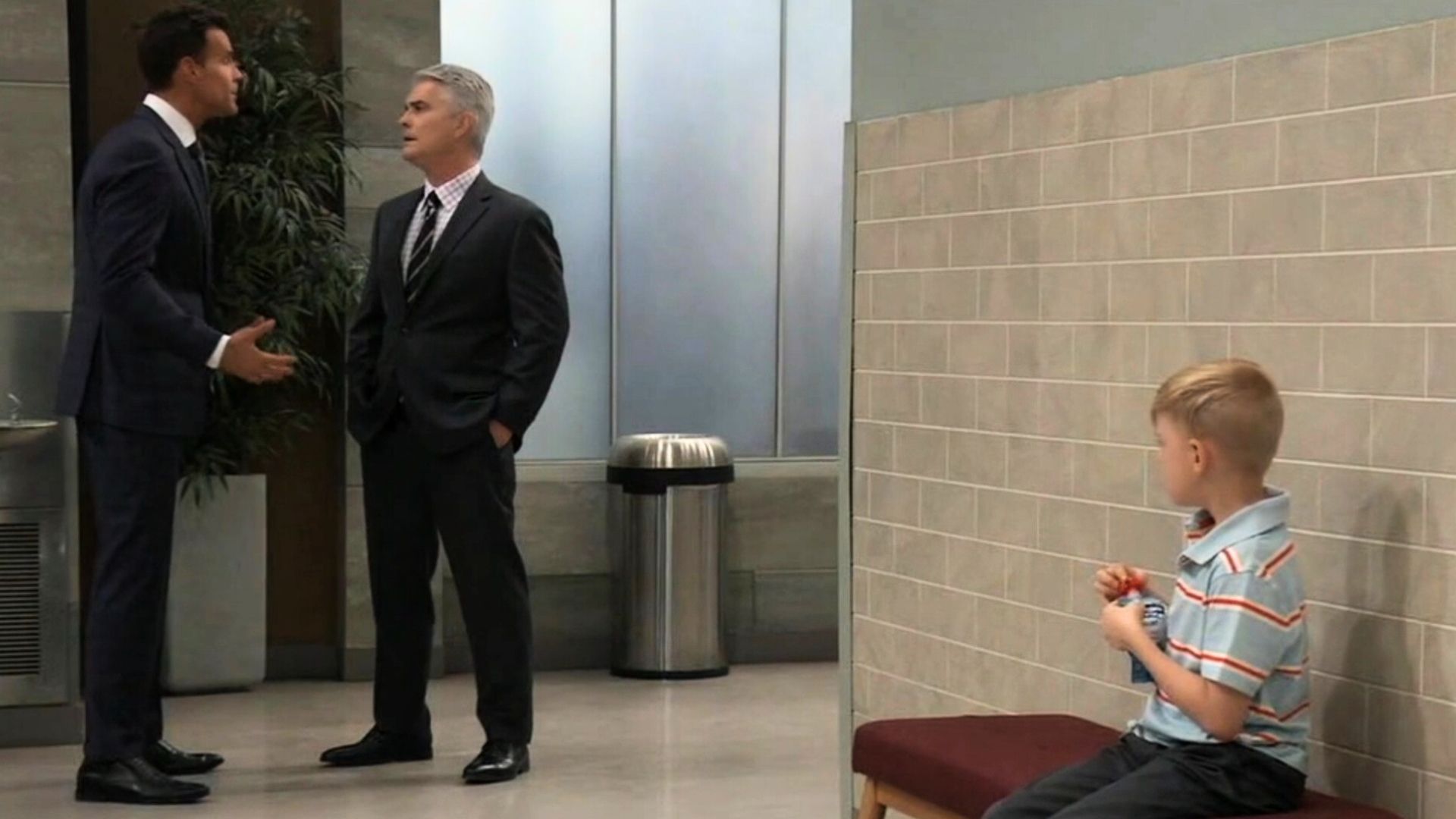 Drew talked with Ric so Wylie could overhear on General Hospital | Image: ABC|