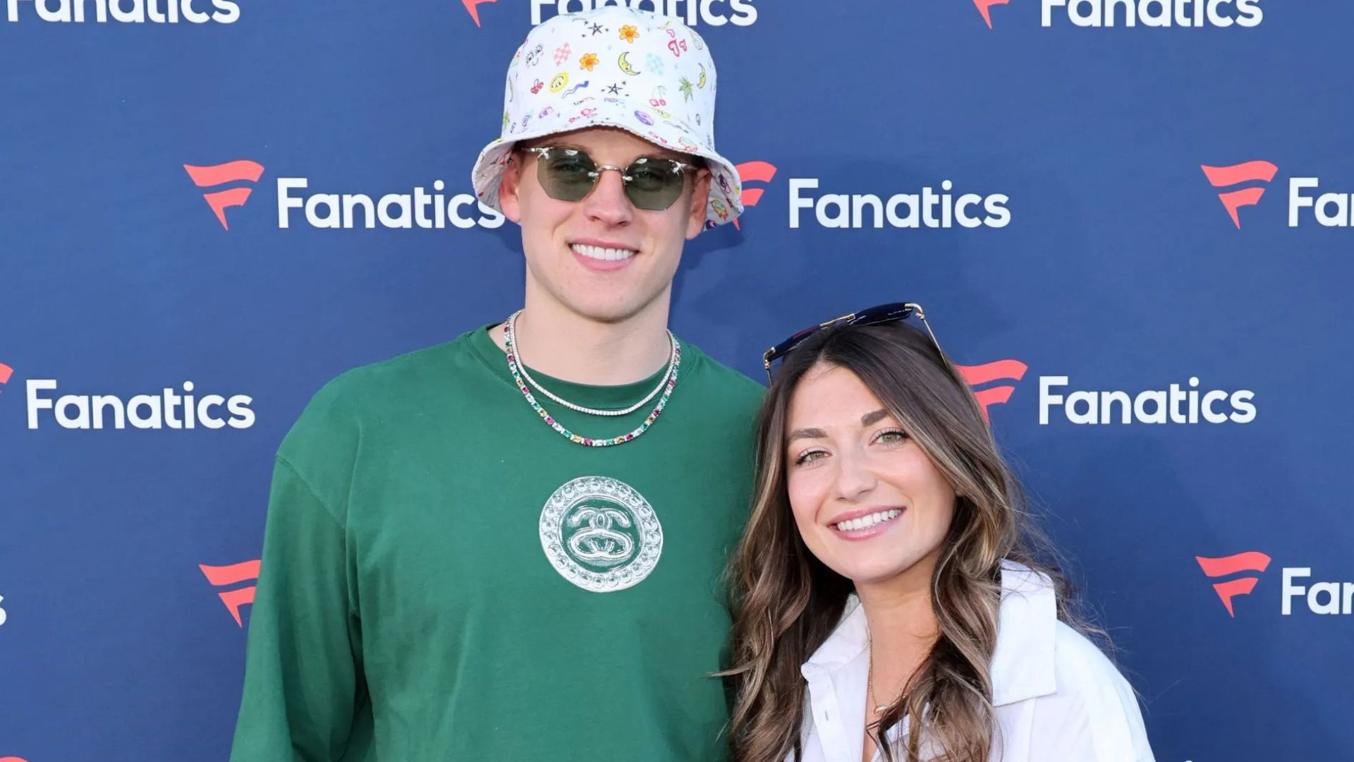 Joe Burrow and Olivia Holzmacher (Image via Getty)