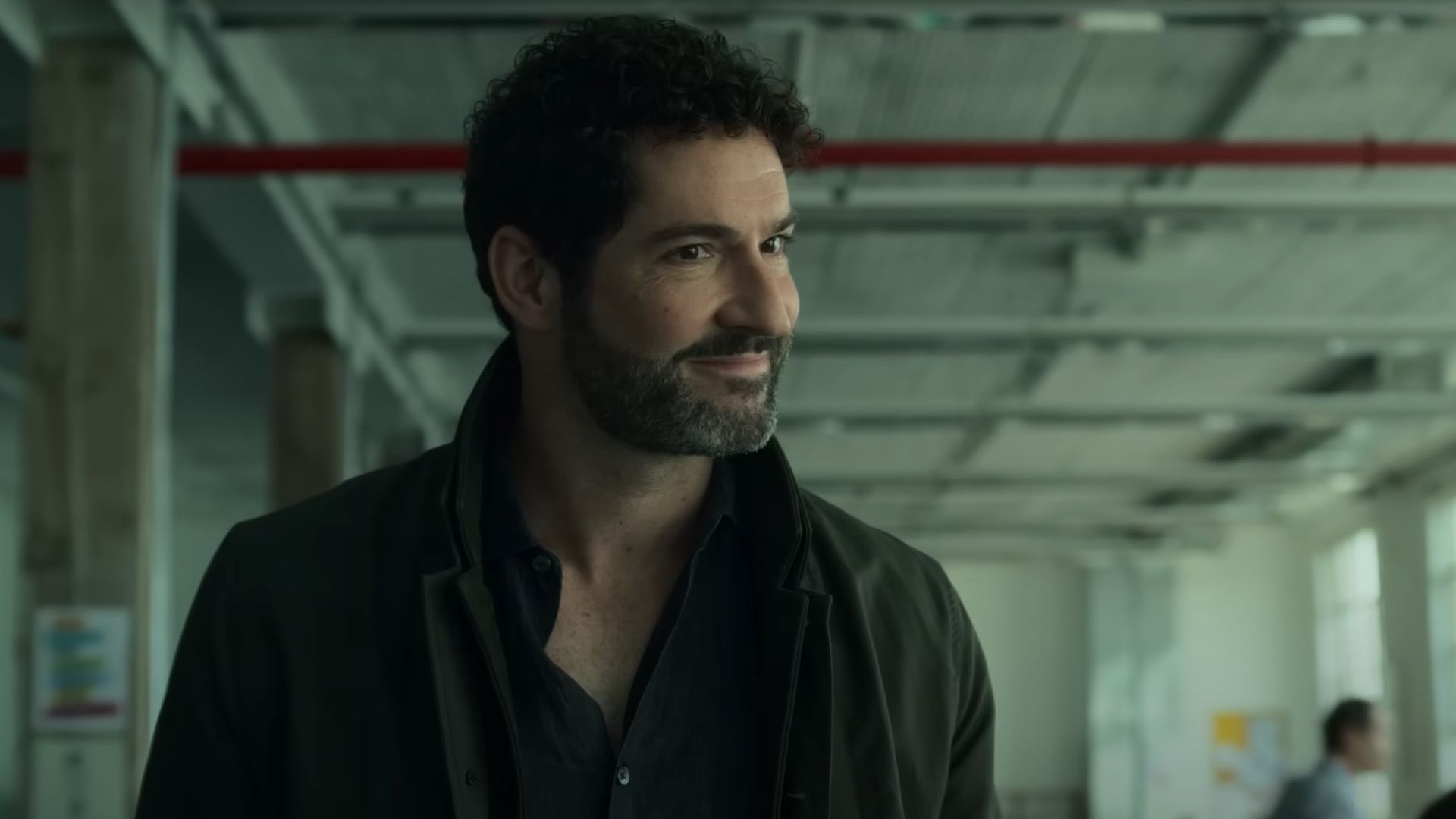 CIA star Tom Ellis  (Image via YouTube/Netflix)