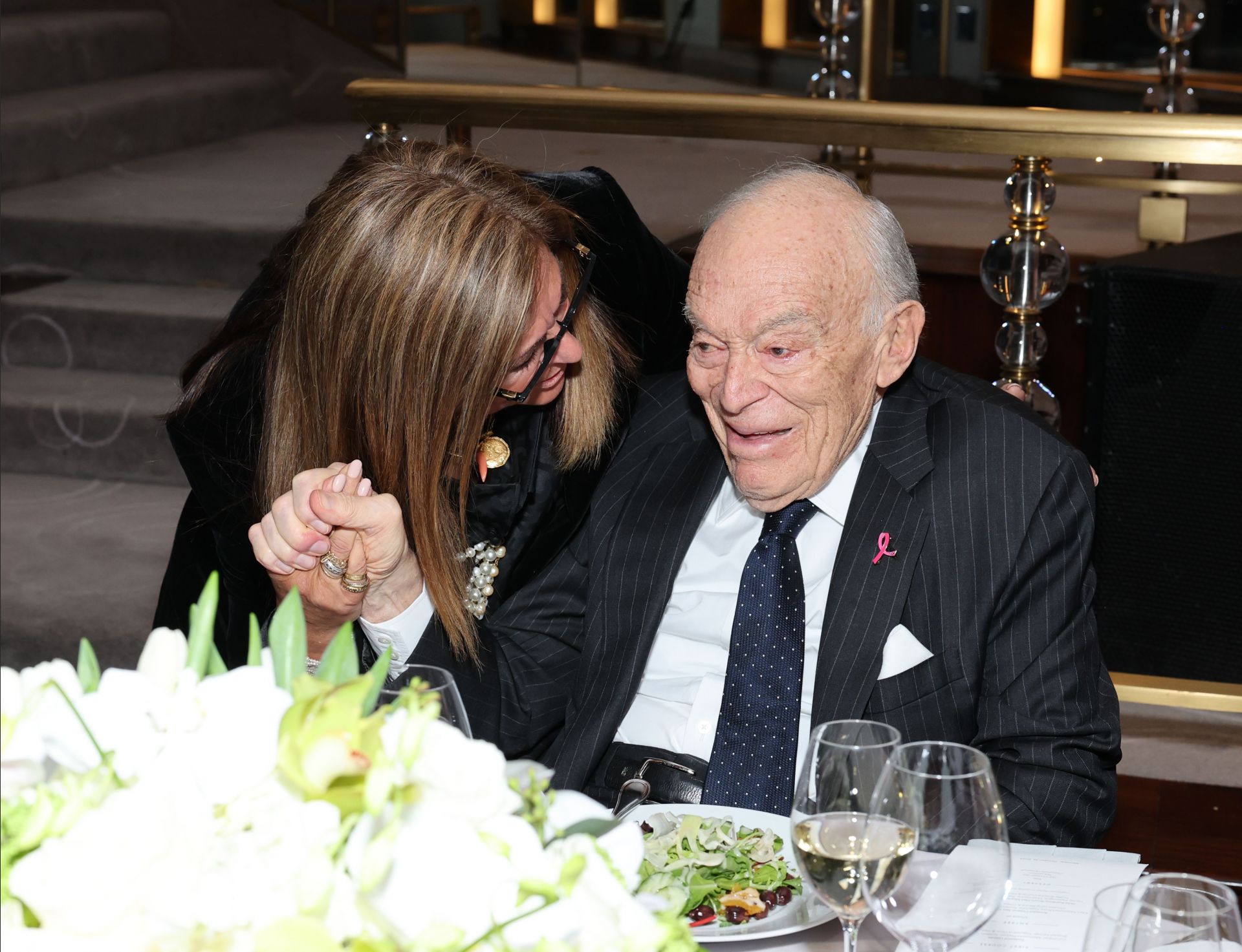 Leonard Lauder Honored With 2023 Retail Excellence Award From The Wharton School