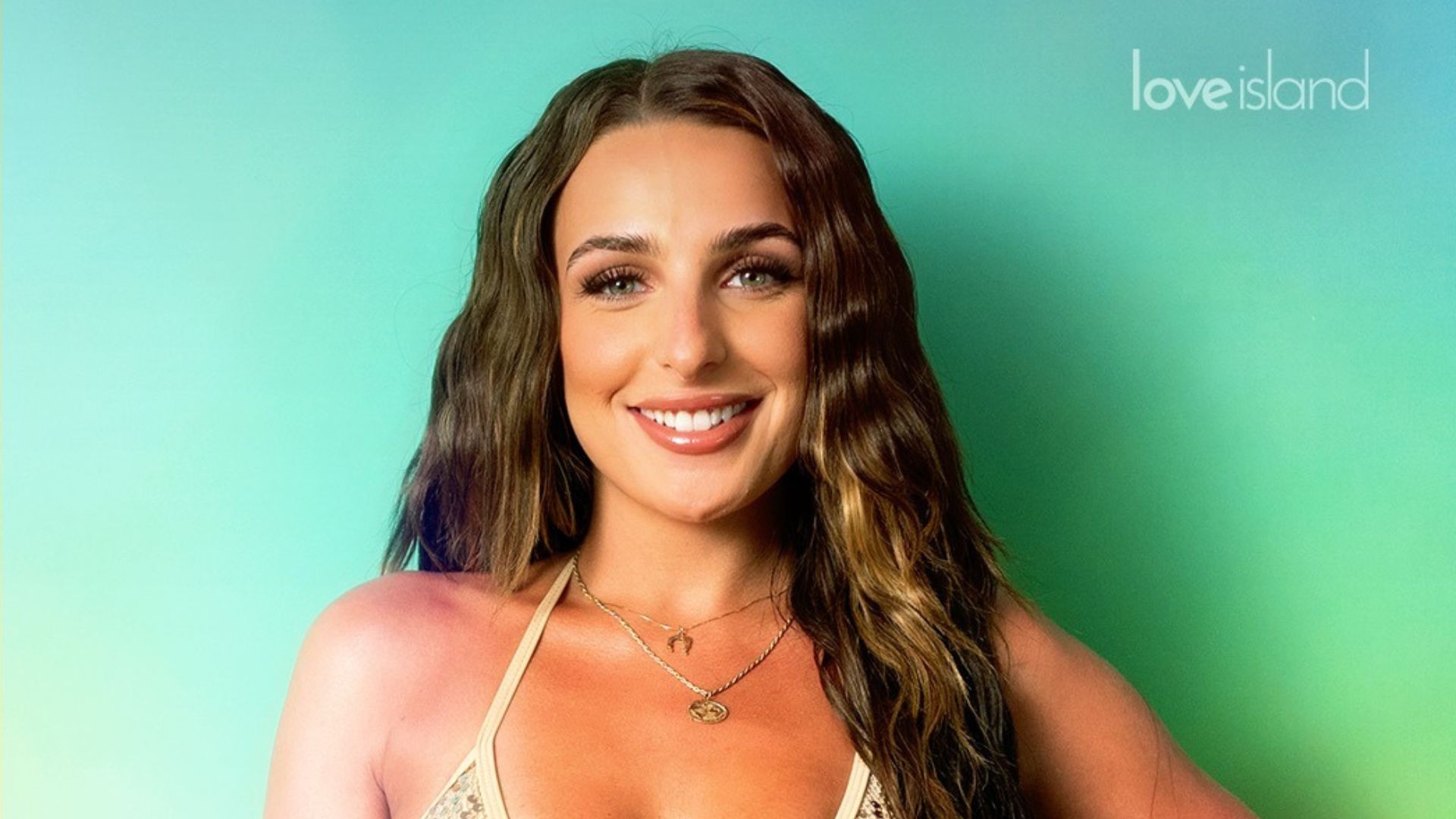 Toni - First bombshell of Love Island UK Season 12 | Image via Instagram/ @loveisland