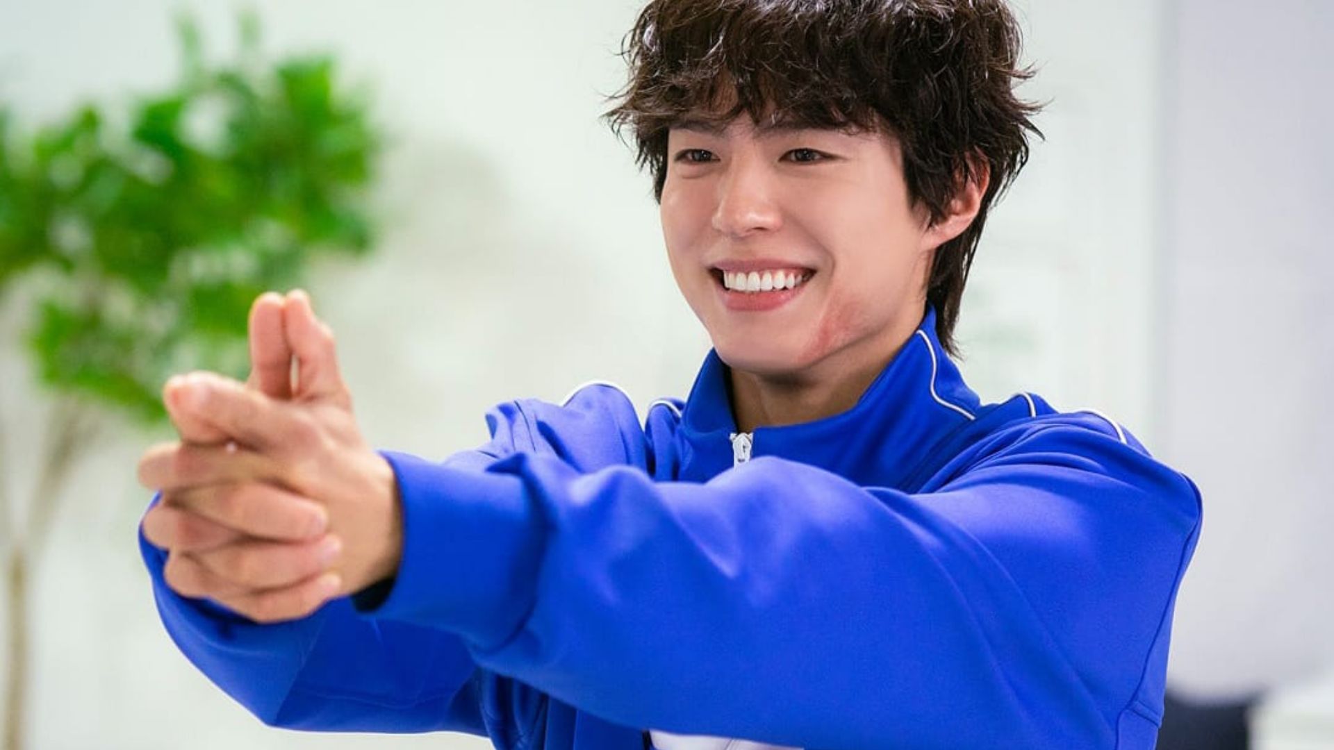 Dong-ju during his academy days (Image via Instagram @jtbcdrama)