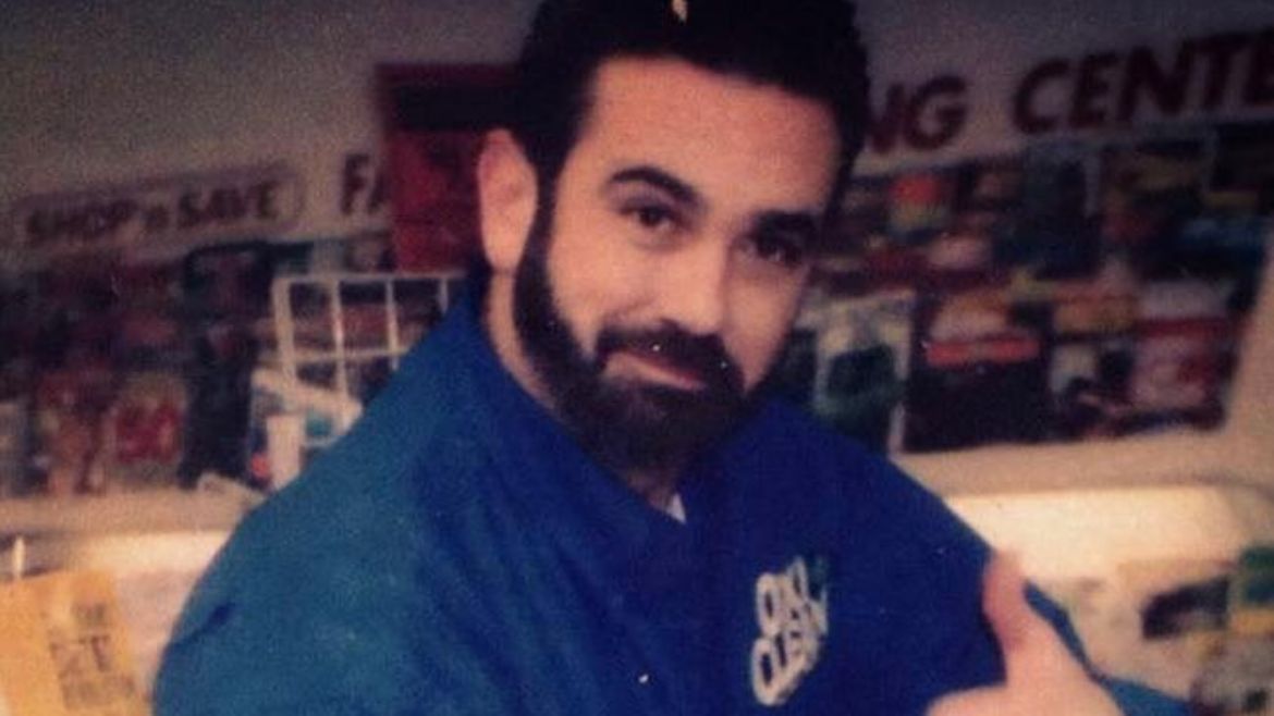 Billy Mays passed away, 16 years ago - via @infinitethird