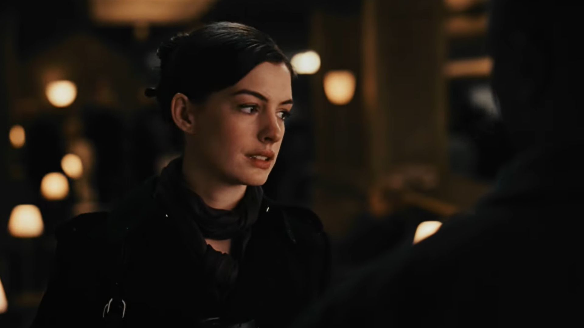 Anne Hathaway in Passengers