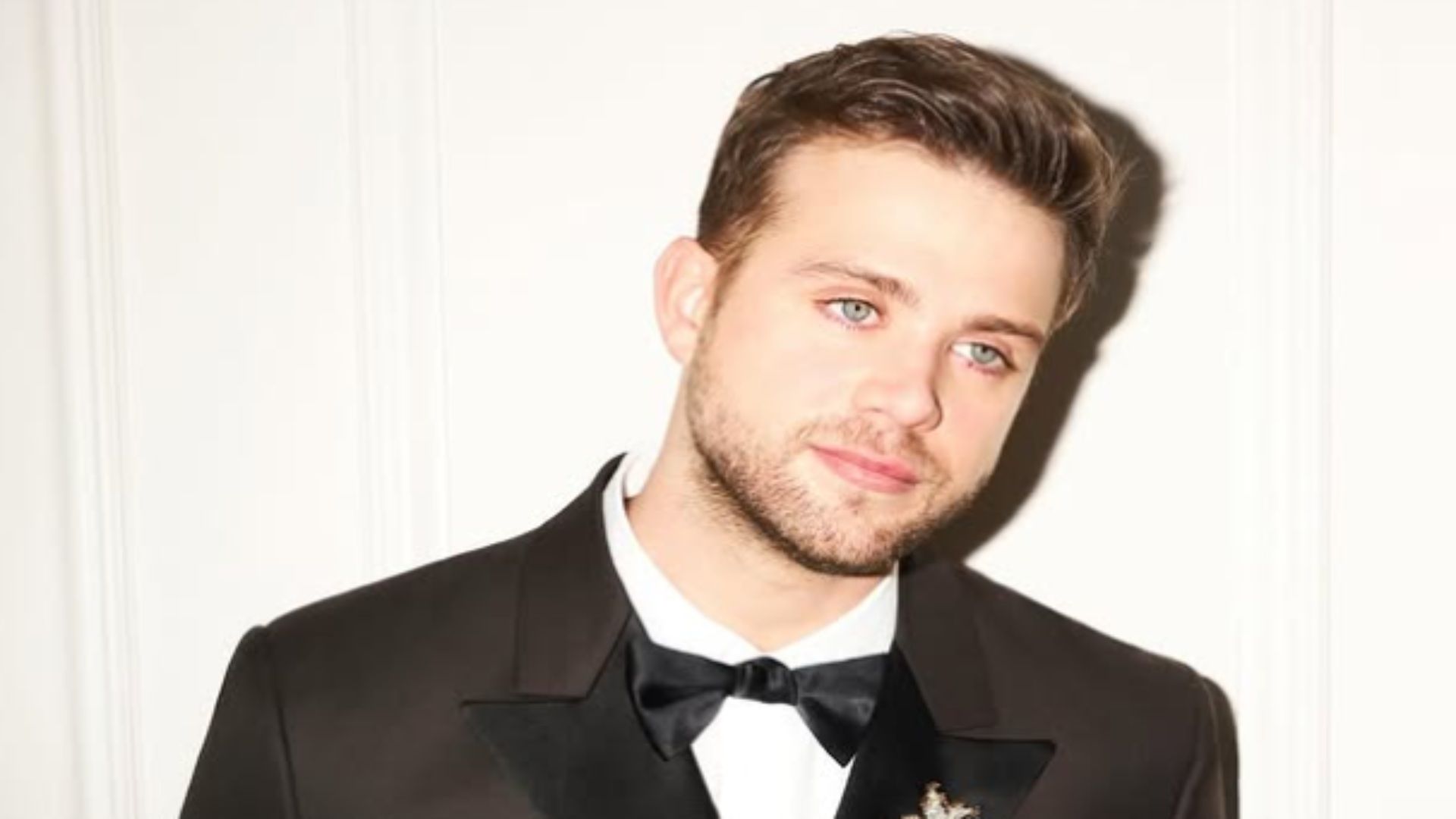 Leo Woodall (Image via Youtube/@leowoodall)