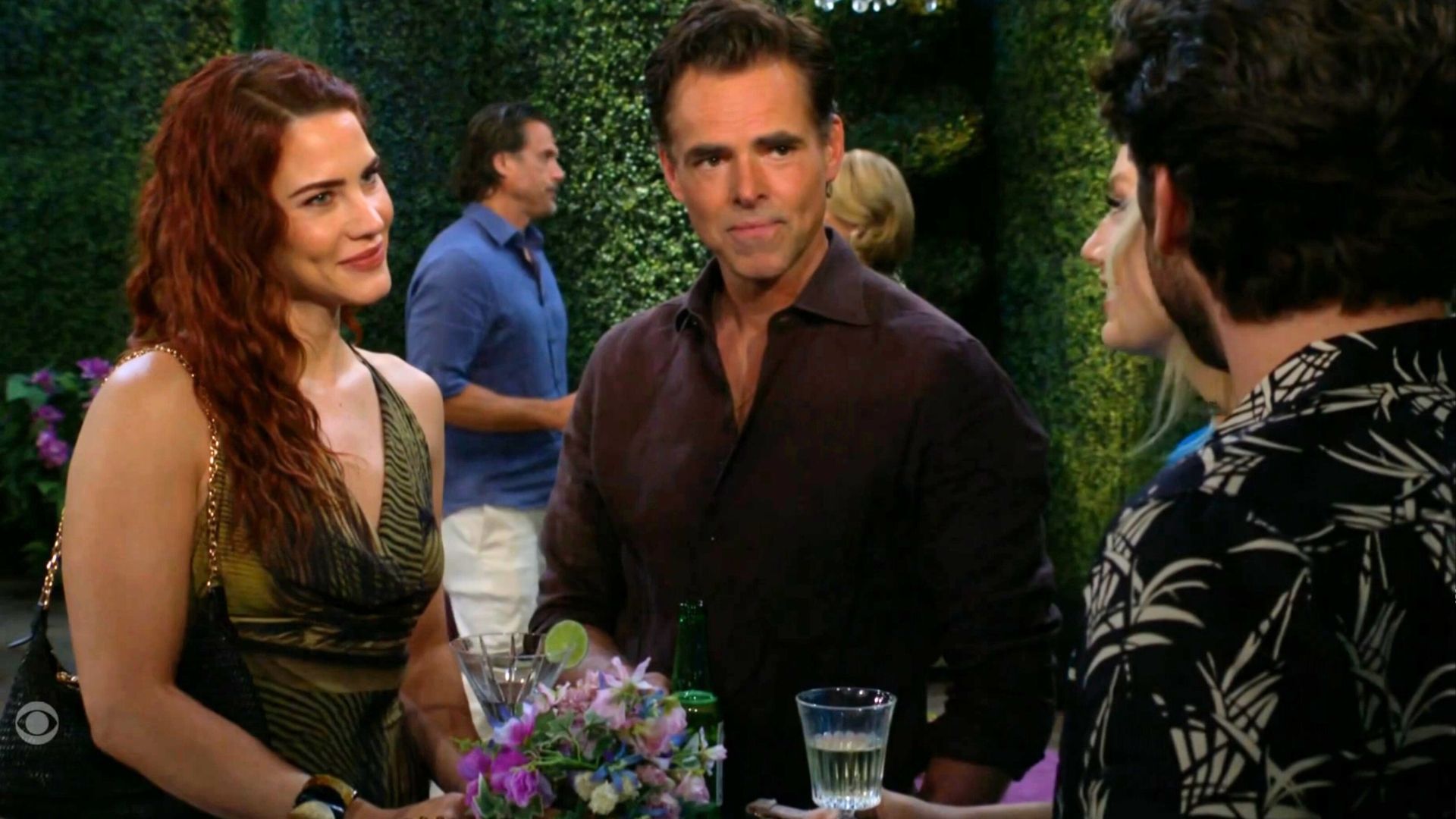 Sally (Courtney Hope) and Billy (Jason Thompson) are a couple with a plan on The Young and the Restless | Image: CBS