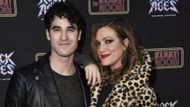 Darren Criss & Mia Swier (Image via Getty)