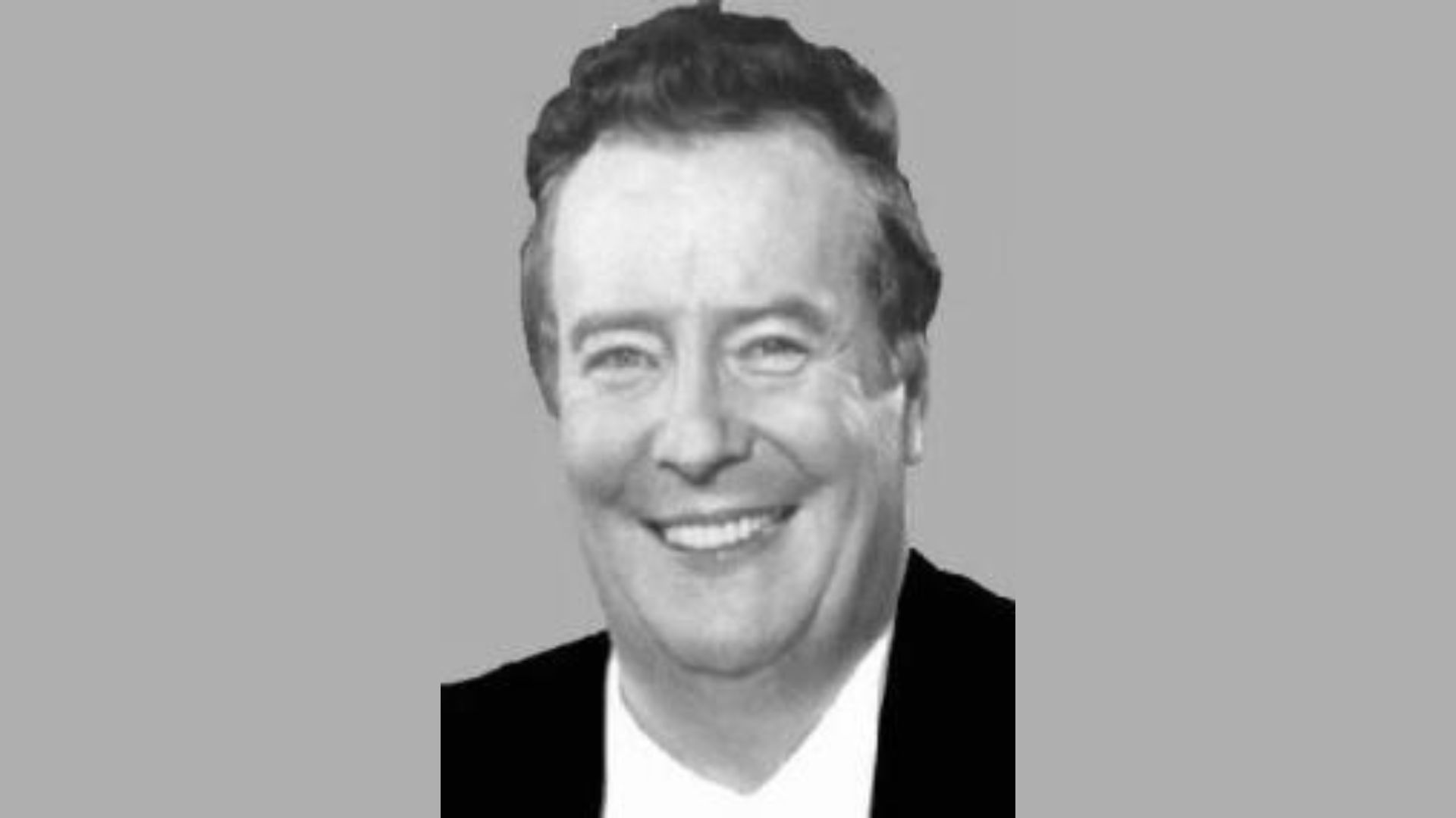 Stuart Burrows dies at 92. (Image via stuartburrows.f9.co.uk)