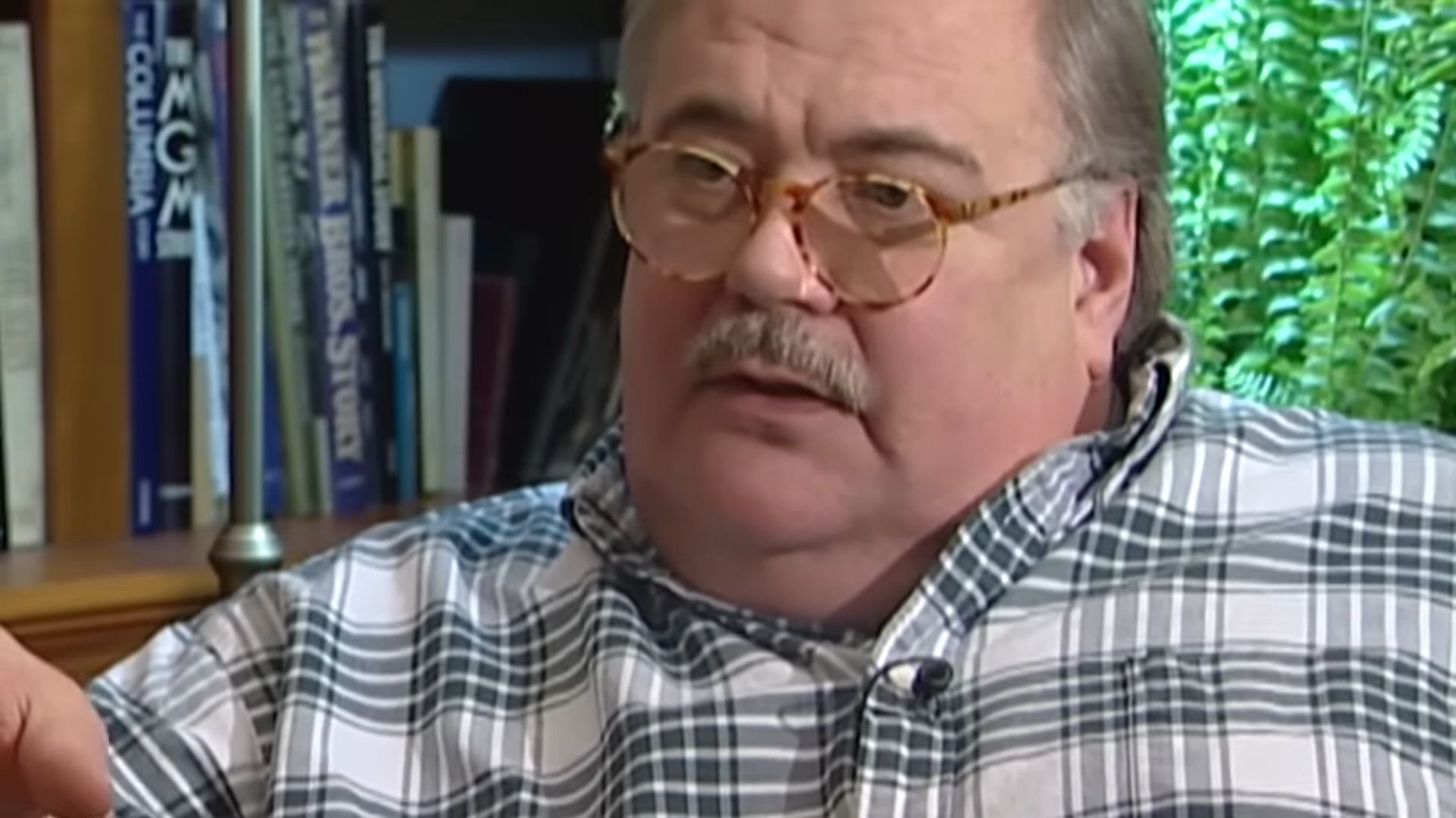 Gailard Sartain during an interview with Oklahoma Historical Center in 2015 (Image via YouTube/@okhistoricalsociety)