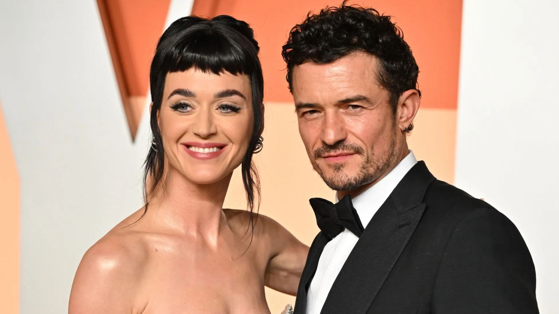 Katy Perry &amp; Orlando Bloom - Source: Photo by Lionel Hahn/Getty Images