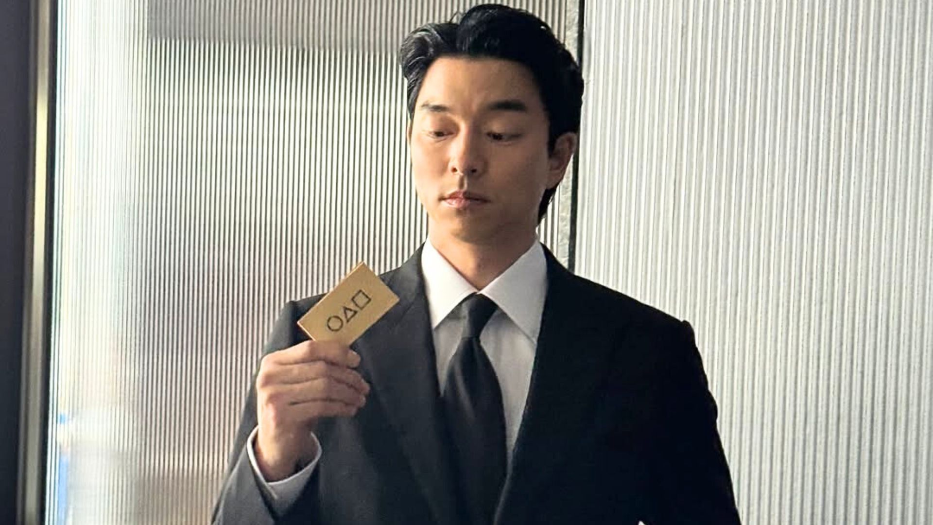 Gong Yoo in Squid Game (Image via Instagram/@gongyoo_official)