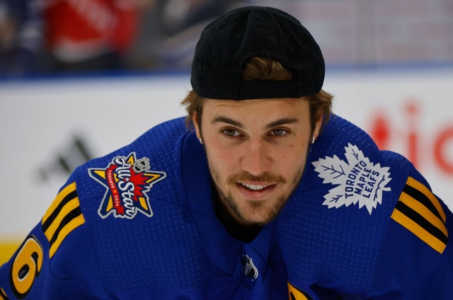 Justin Bieber surprises fans by changing Instagram handle to “lilbieber”