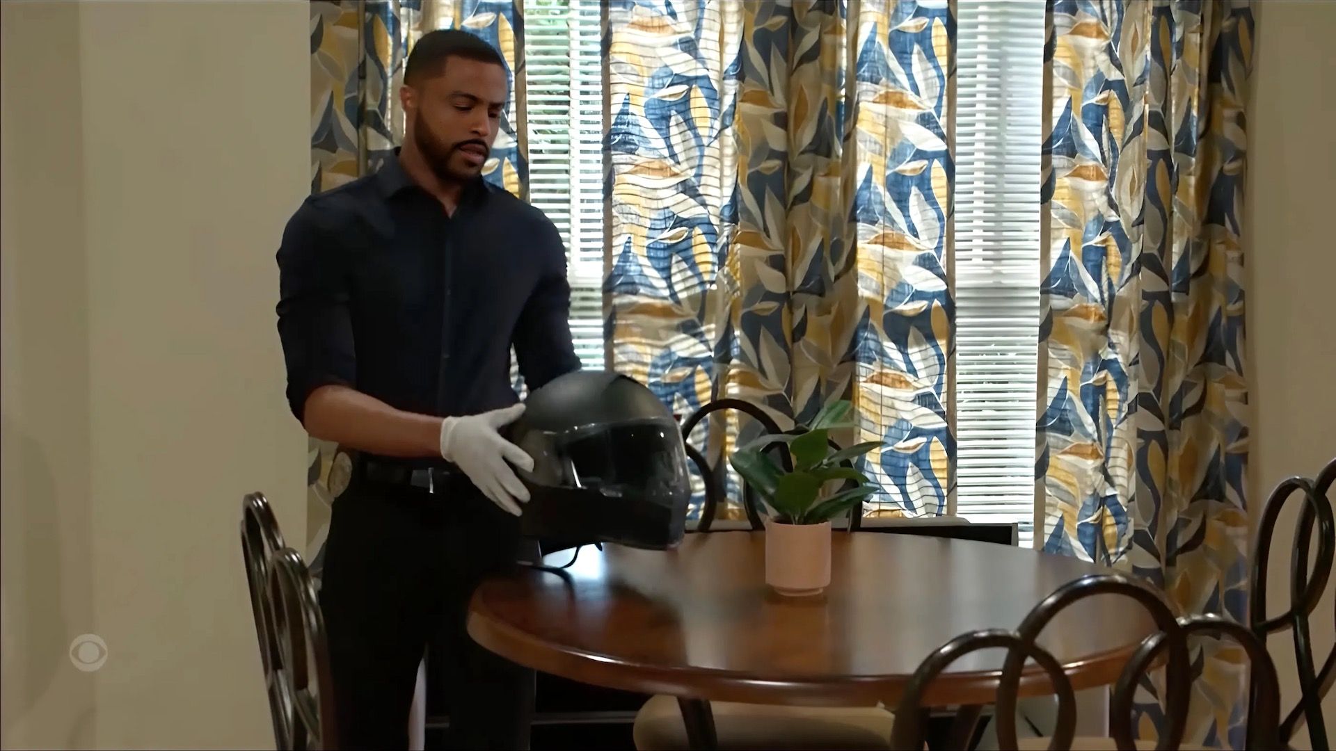 Jacob found the helmet but got roadblocked by Kat