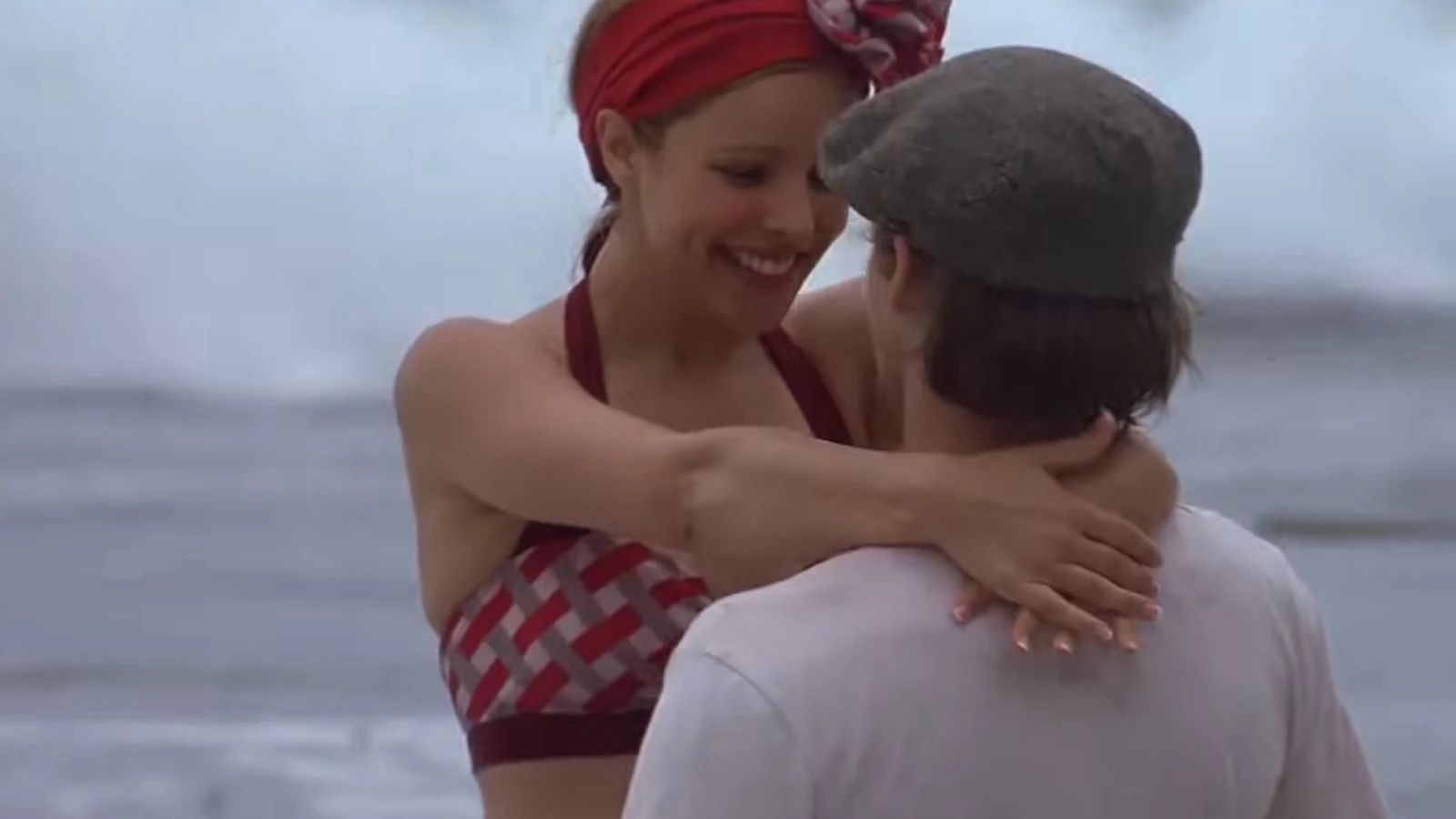 Still from The Notebook (Image via YouTube @/Warner Bros. Entertainment)