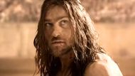 Andy Whitfield in Spartacus | Image via Starz