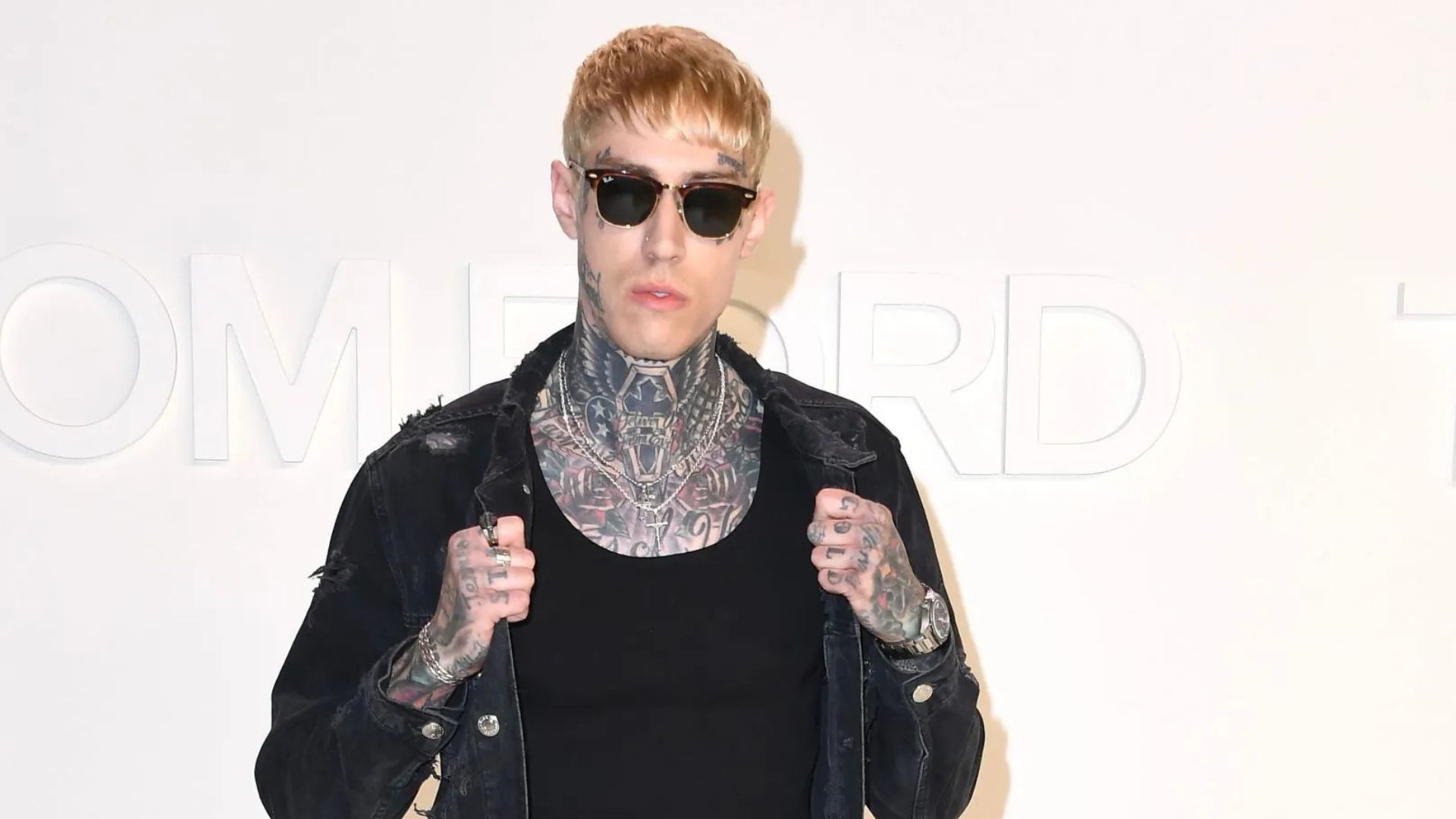 Trace Cyrus cries over Ashland