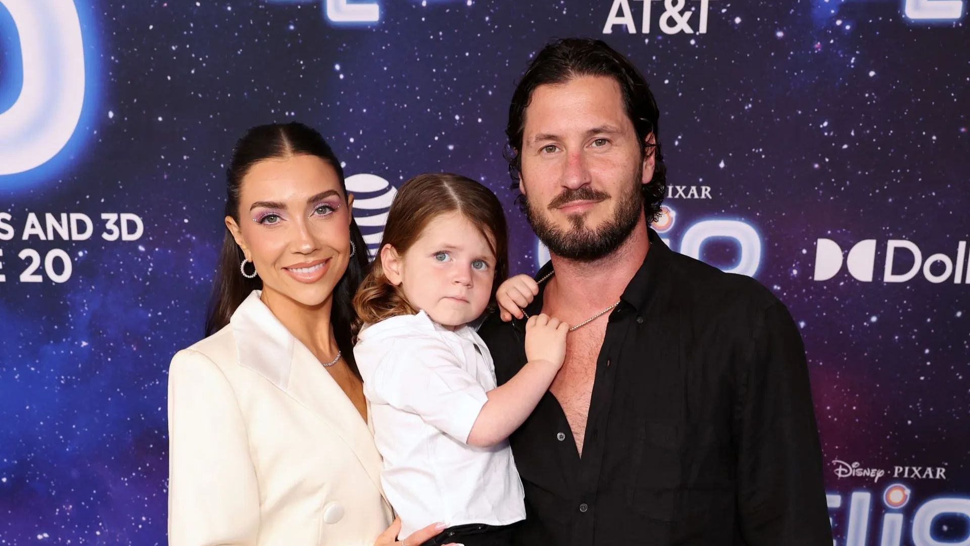 Jenna Johnson with husband Val Chmerkovskiy and son Rome (Image via Getty)