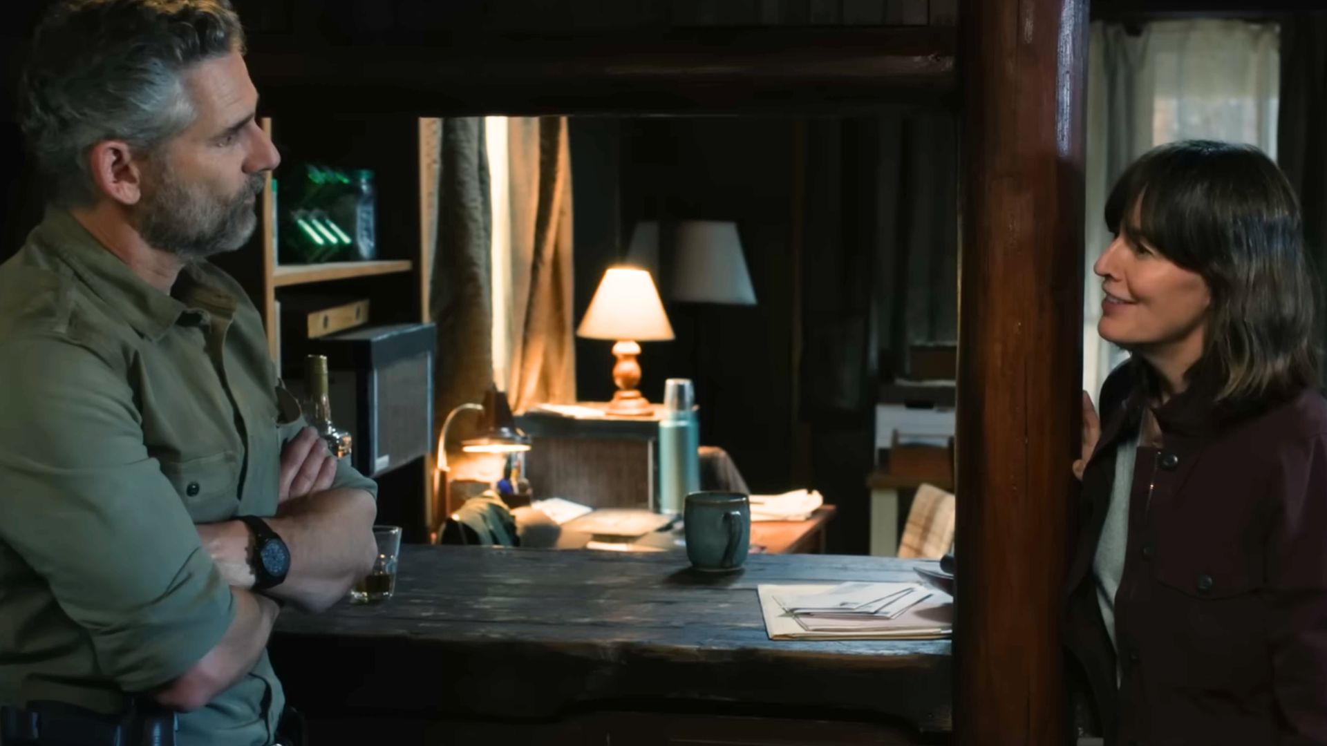 Eric Bana and Rosemarie DeWitt in Untamed | Image via YouTube/Netflix