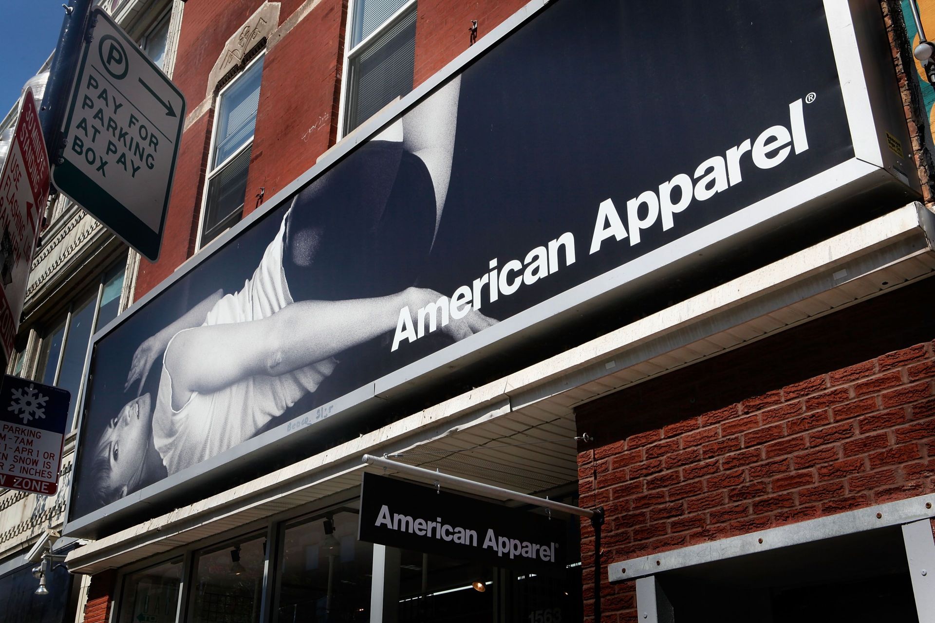 The brand Forced To Layoff Over A Thousand Factory Workers - Source: Getty