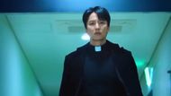 Kim Nam-gil in The Fiery Priest | Image via Samhwa Networks