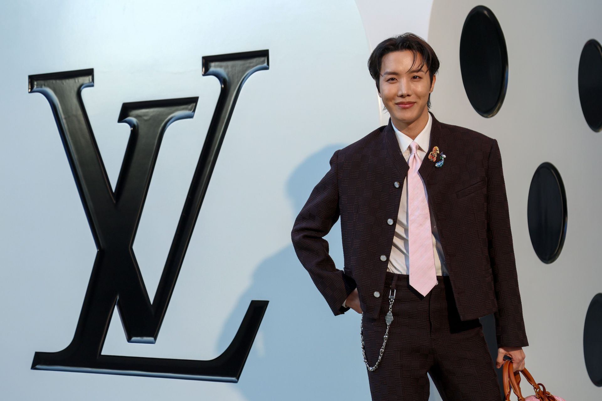 Louis Vuitton: Photocall - Paris Fashion Week - Menswear Spring/Summer 2026 - Source: Getty