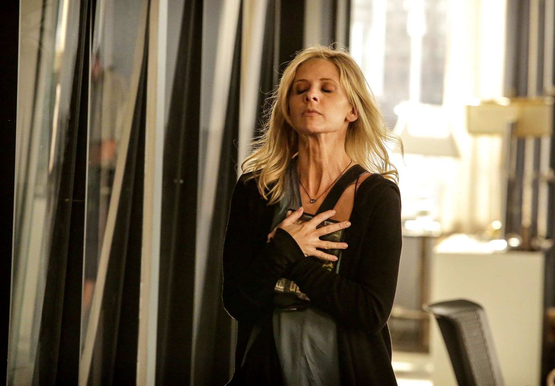 Sarah Michelle Gellar on the set of &quot;The Crazy Ones,&quot; at 20th Century Fox Studios, November 14, 201 - Source: Getty