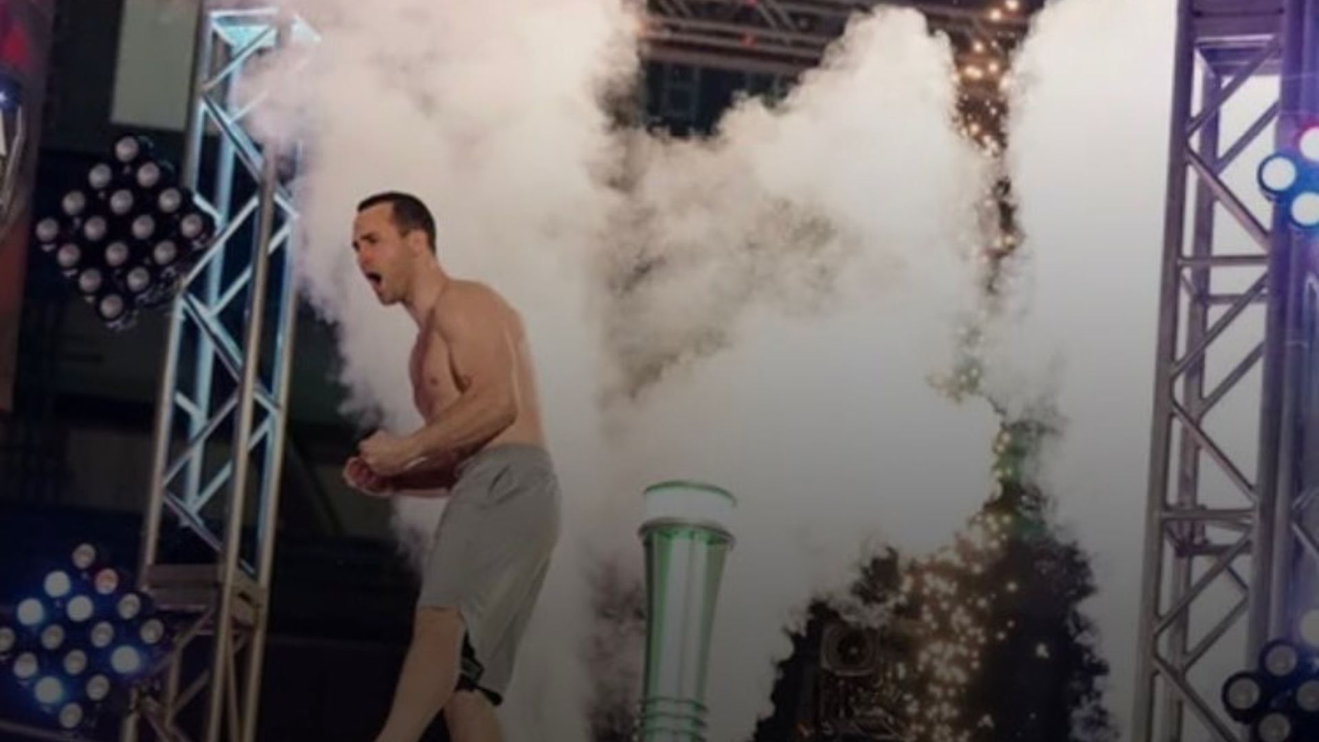 American Ninja Warrier Streaker | Image via Instagram/ @anwnation