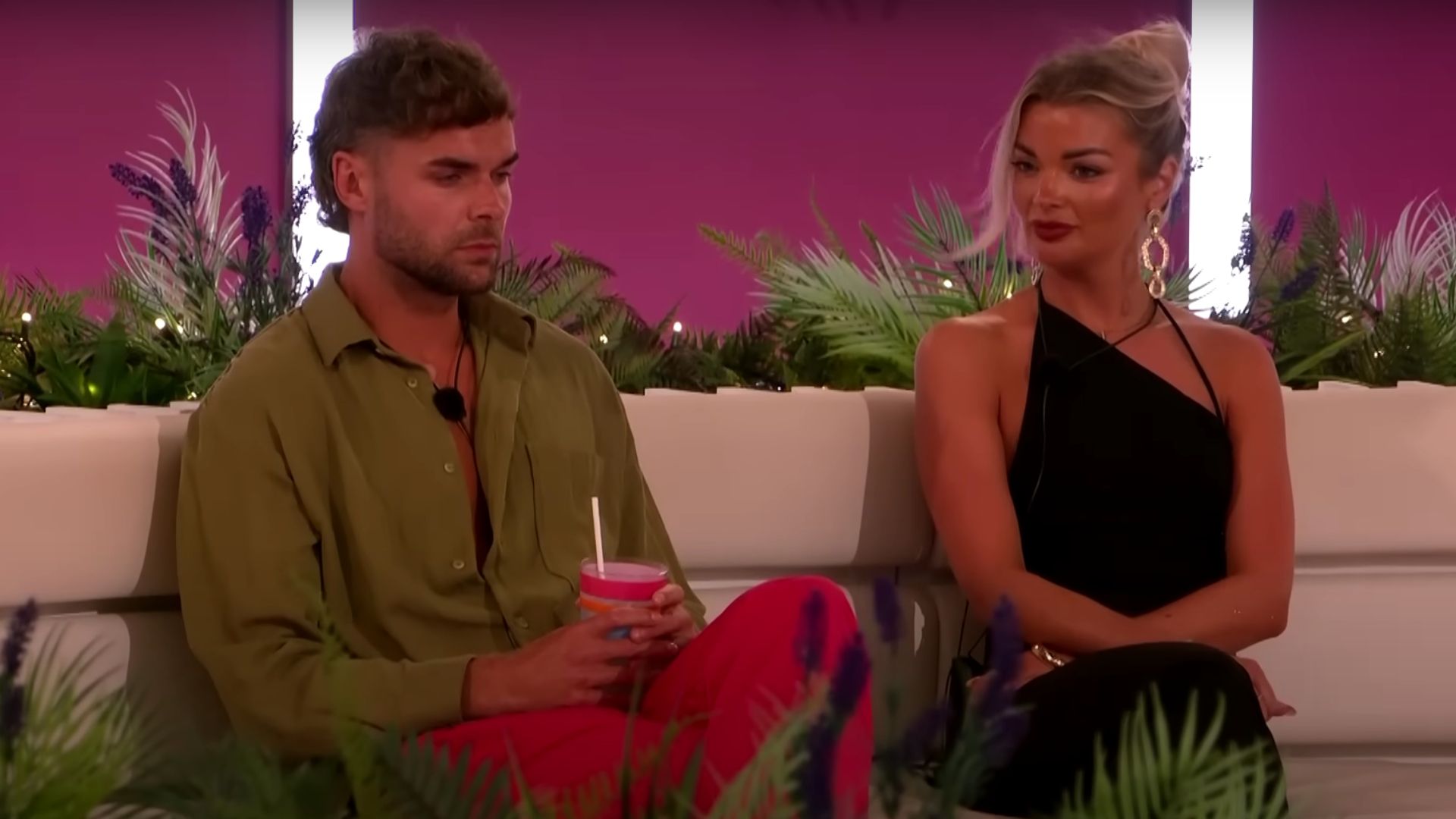 Love Island UK stars Harry and Helena (Image via YouTube/Love Island)