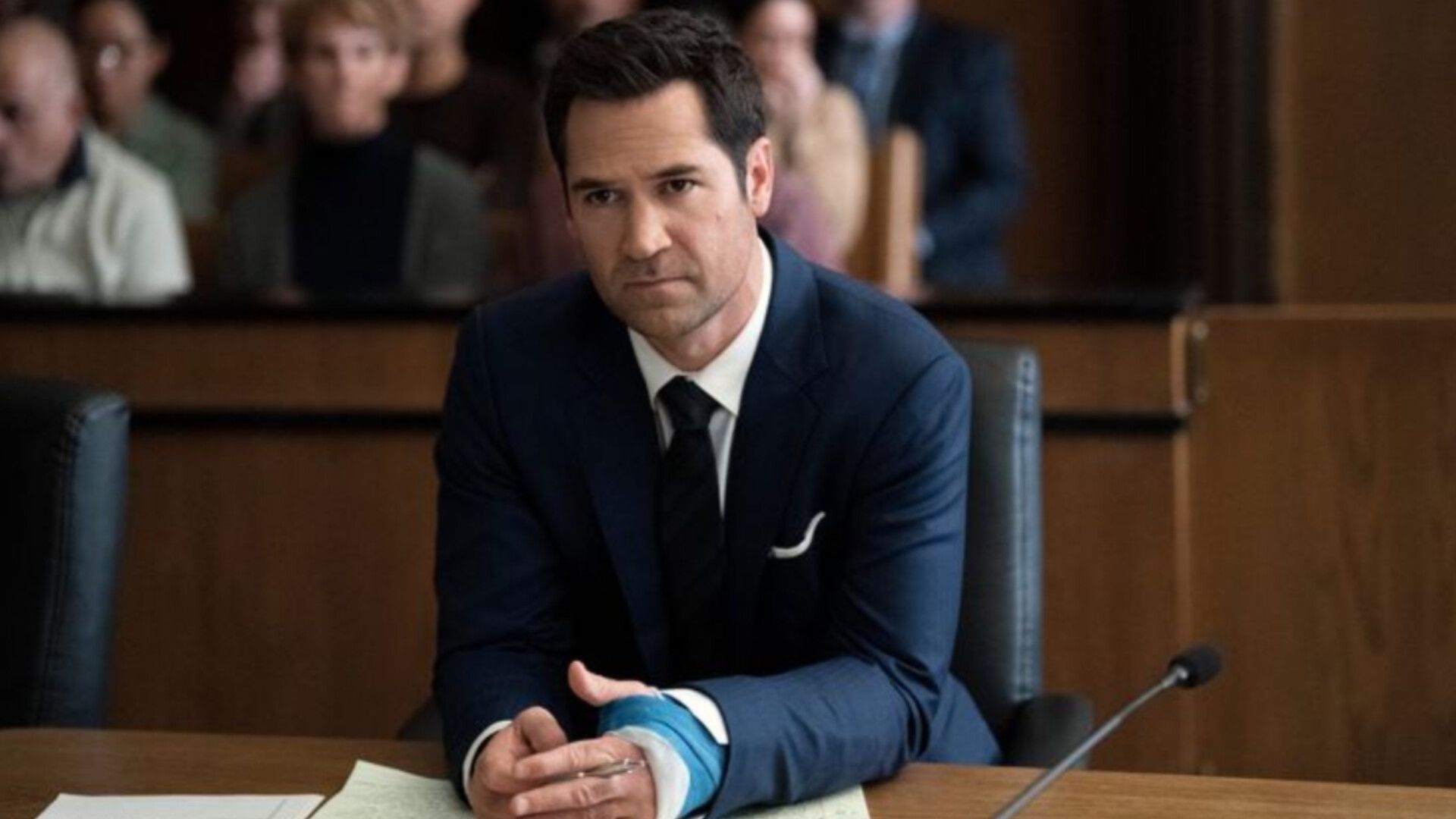 The Lincoln Lawyer (image via Netflix) 