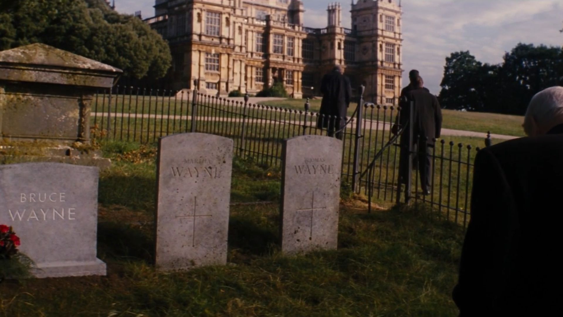 Rachel Dawes also lived on the estate in the film. (Image via Warner Bros. Pictures)