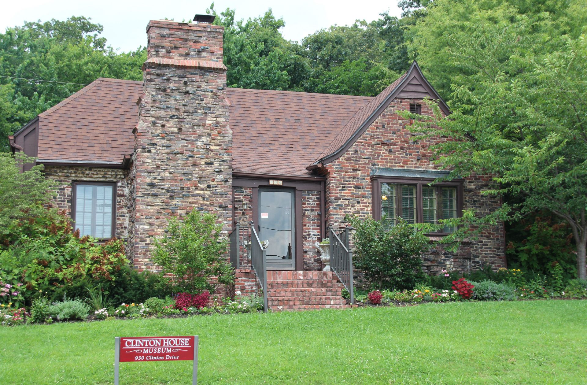 The Clinton House in Fayetteville, Arkansas. (Image via Getty)