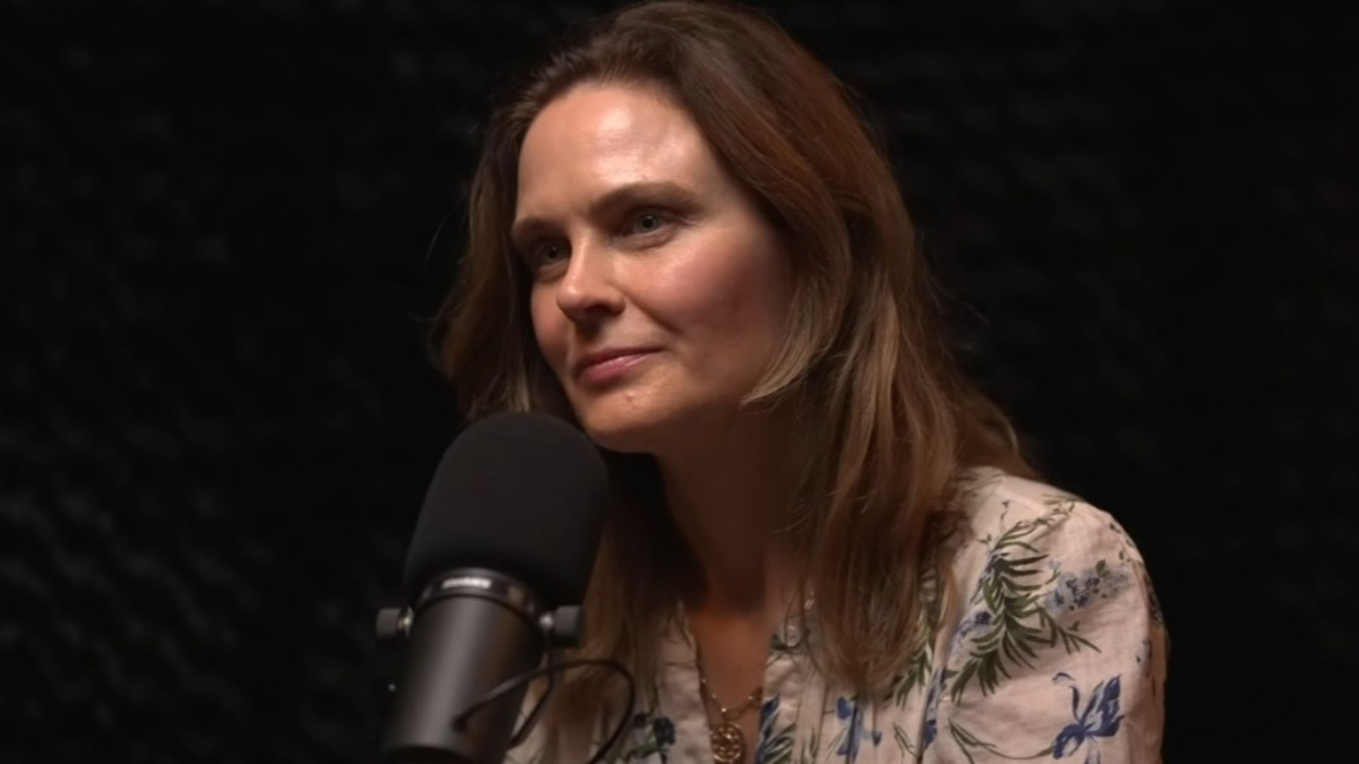 Emily Deschanel played Dr. Temperance Brennan in Bones (Image Via YouTube/@FailBetterWithDavidDuchovny)