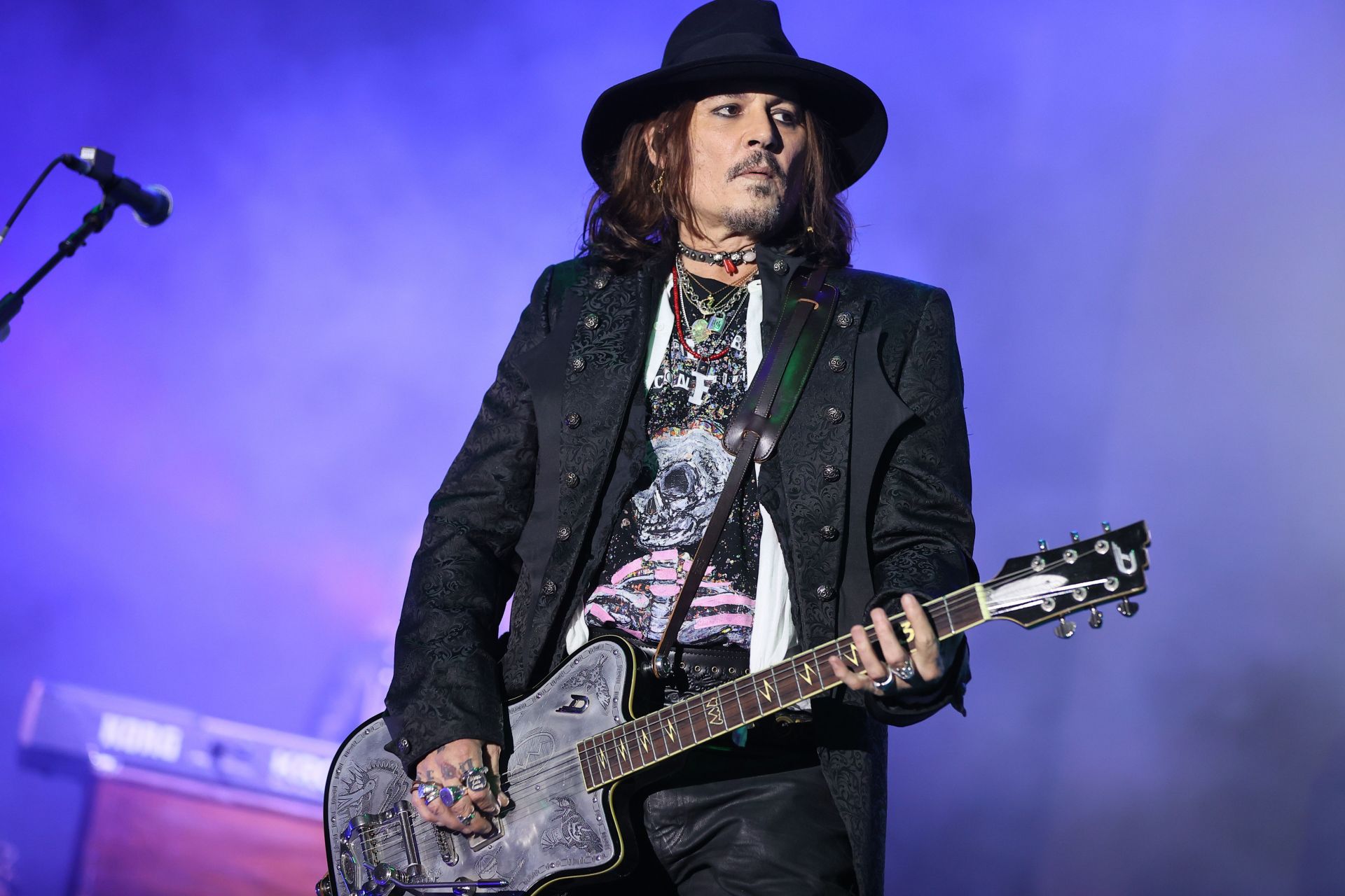 Hollywood Vampires group performs in Istanbul - Source: Getty