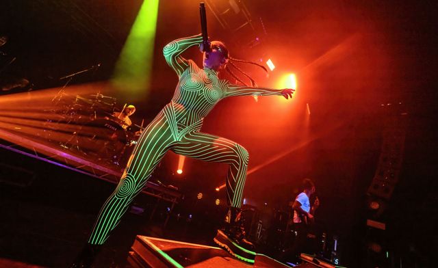  Jinjer expand 2026 EU/UK tour: New dates, venues, and more explored Bildidee 