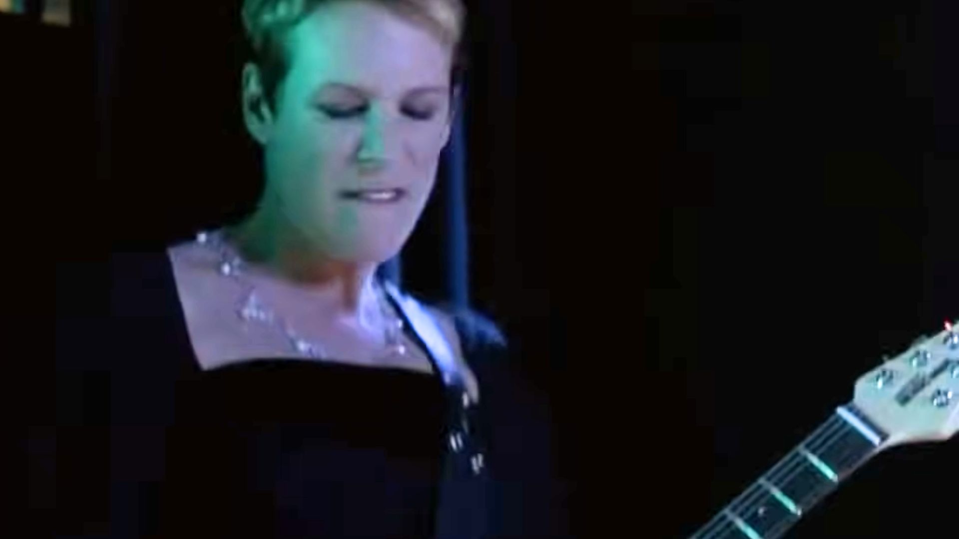 Jamie Lee Curtis in Freaky Friday | Image via Walt Disney Pictures