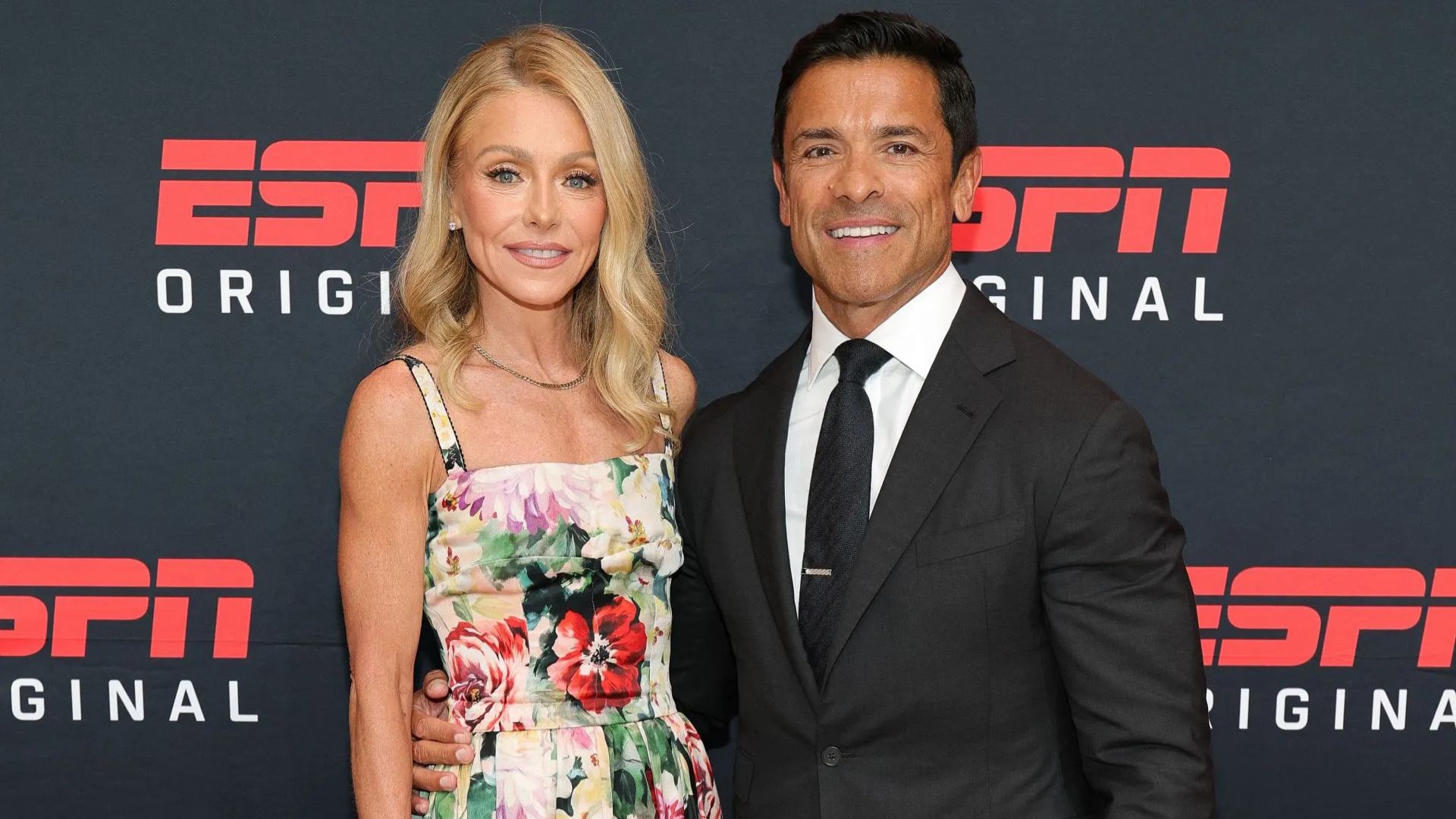 Mark Consuelos and Kelly Ripa (Getty via Soap Central CMS - Resized on Canva)