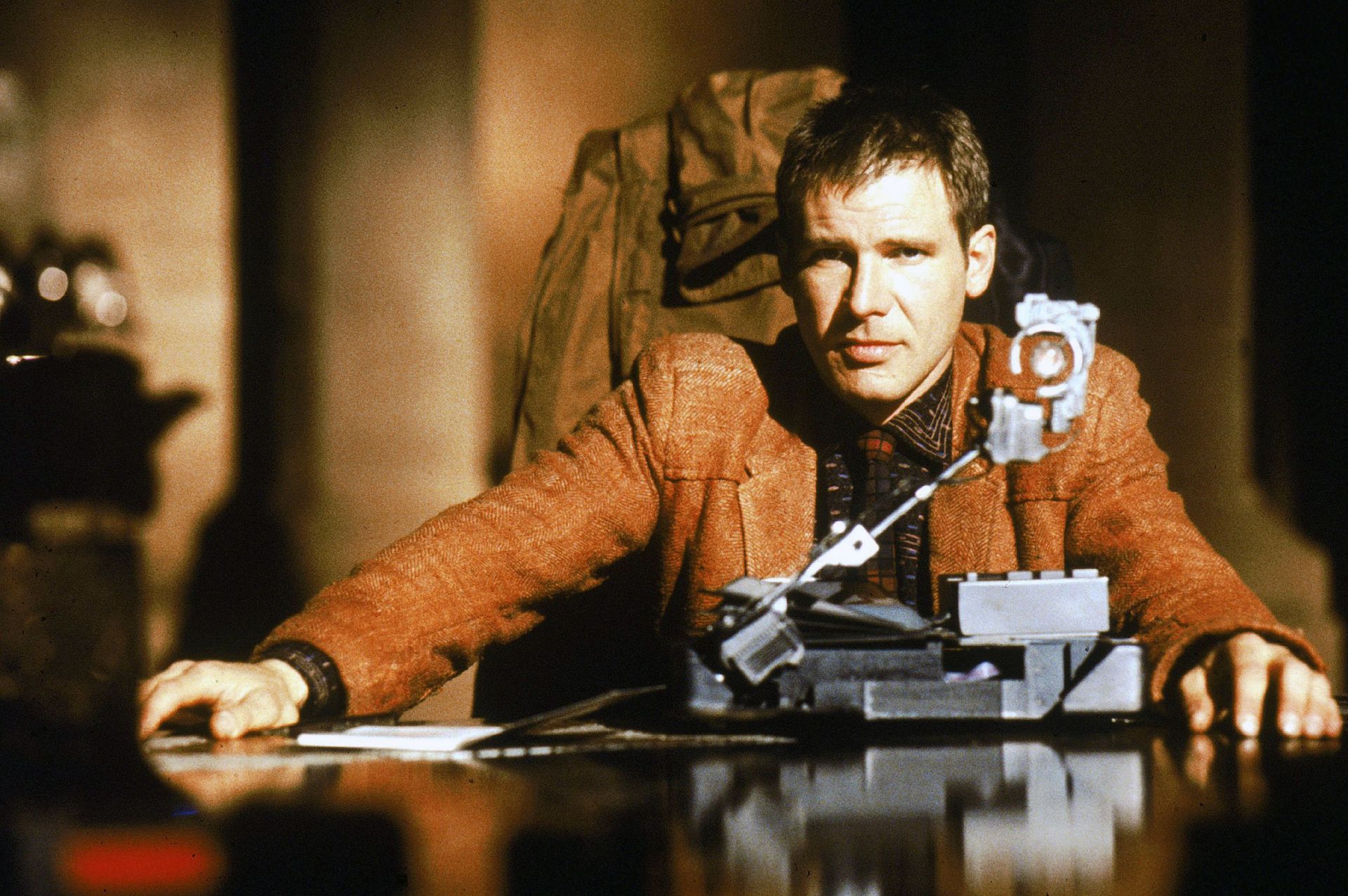 On the Set of &quot;Blade Runner&quot; - Source: Getty