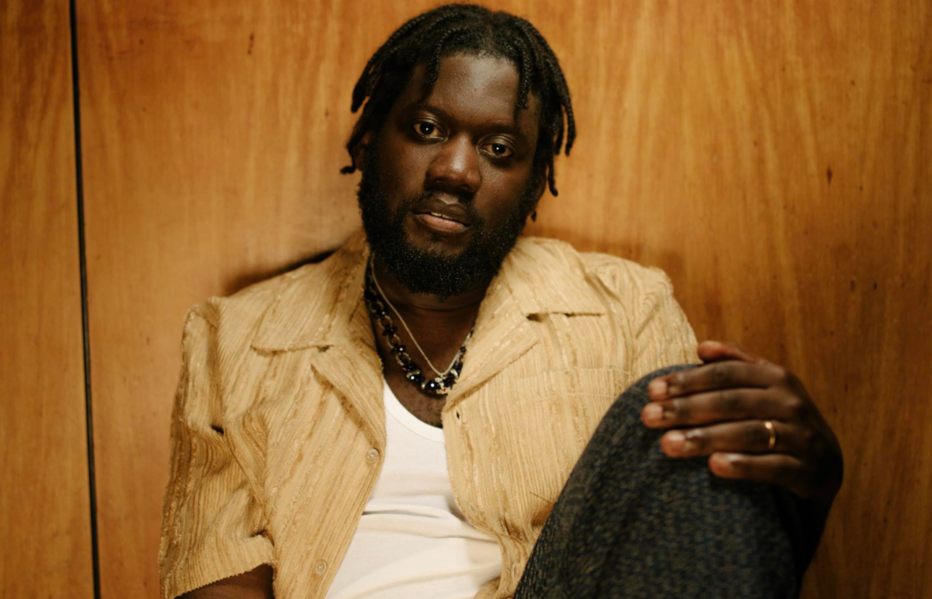 Why is Michael Kiwanuka cancelling all upcoming tour dates?