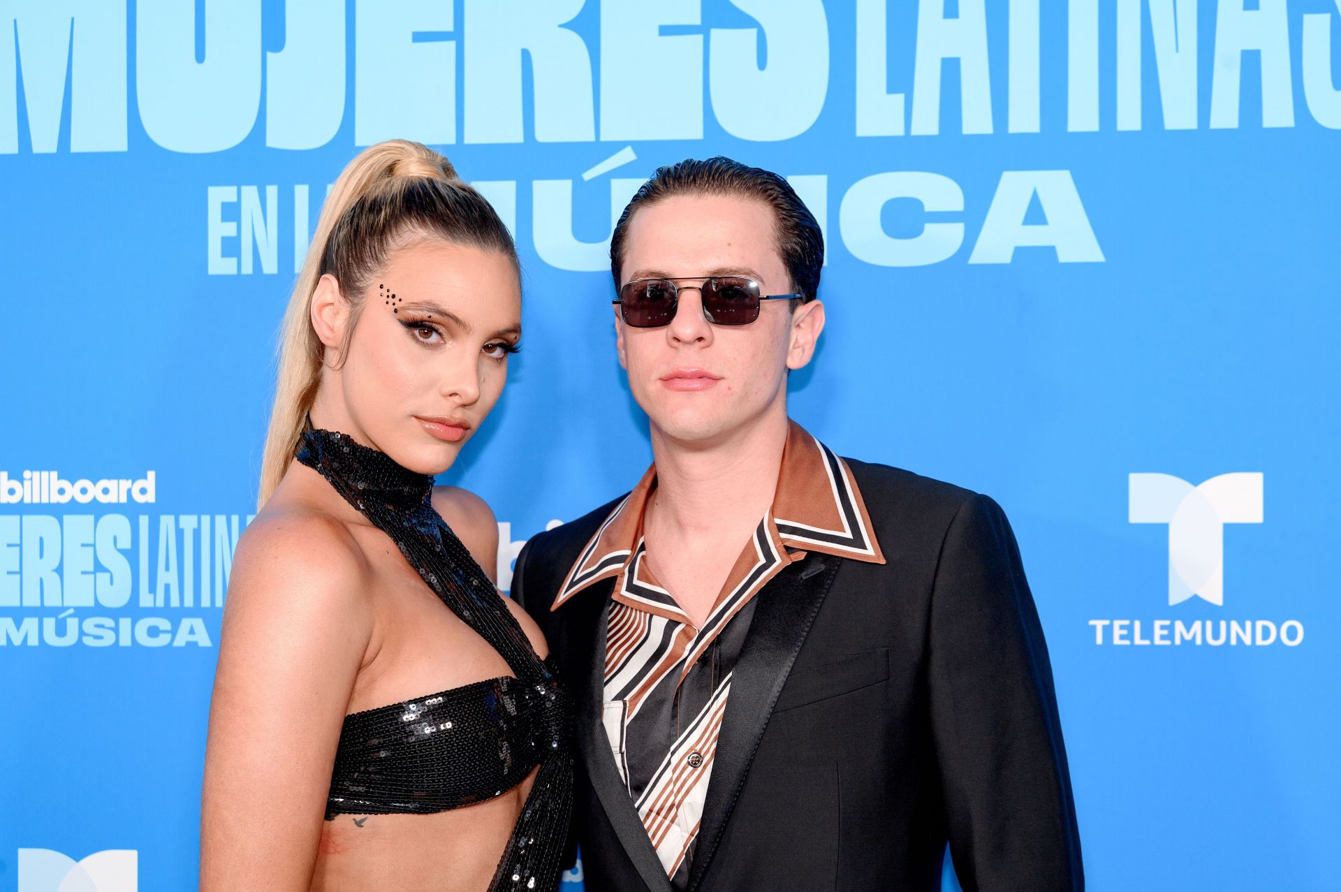 Lele Pons and Guaynaa (Jean Carlos Santiago P&eacute;rez) at Billboard Mujeres Latinas En La M&uacute;sica. Image via Getty.