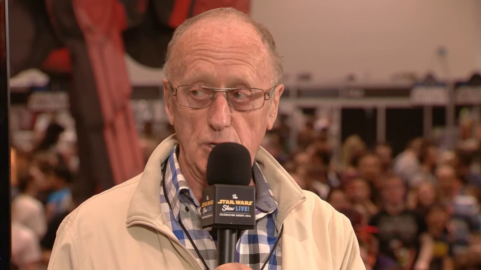 Kenneth Colley during a Star Wars event