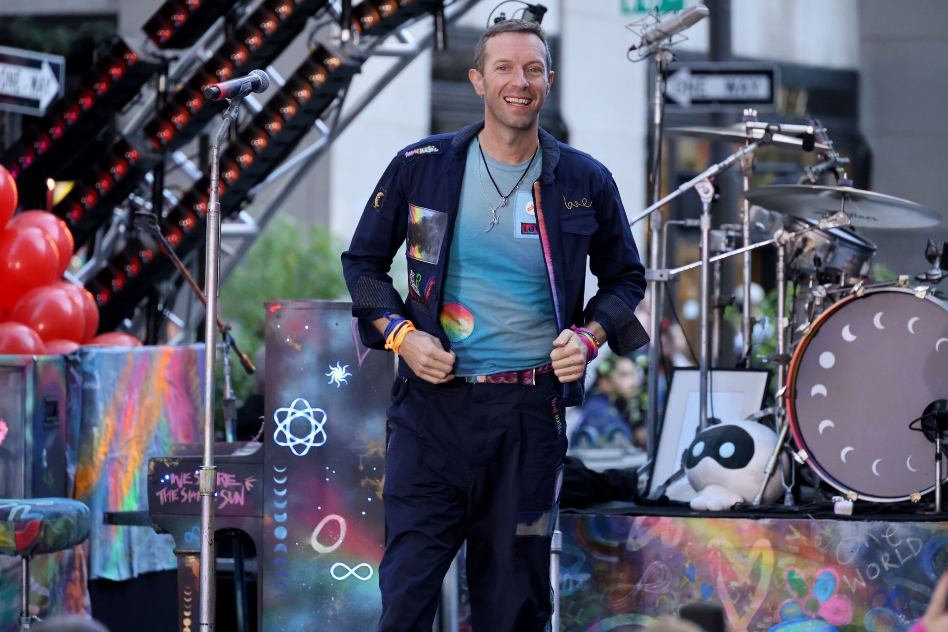 Coldplay Performs On NBC