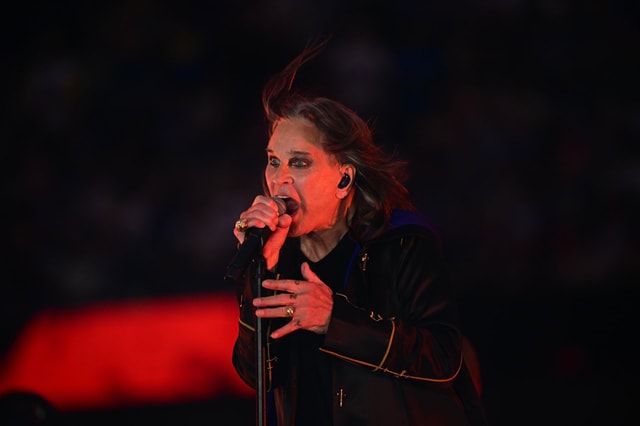 did ozzy bite the head of a bat